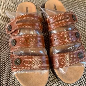 Clark’s adjustable flat sandal